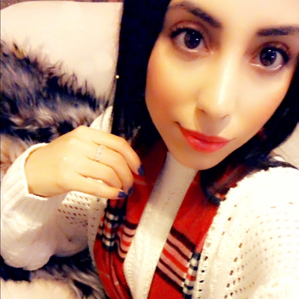 Meet your Posher, Areli